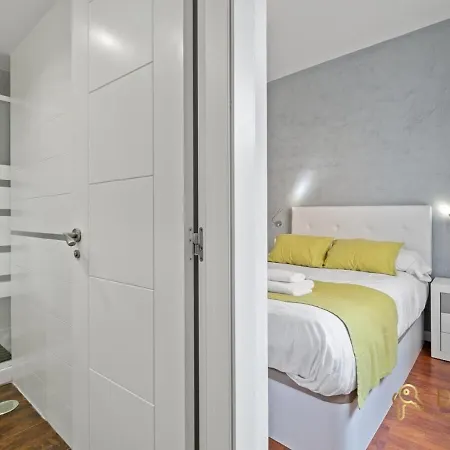 Beautiful In Center Apartment *
